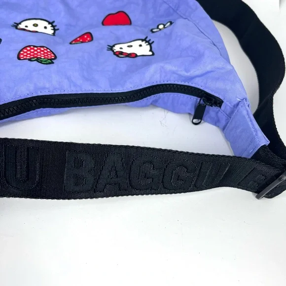 Baggu Hello Kitty Blue Embroidered Medium Crescent Crossbody Bag Pre Owned - Picture 3 of 7